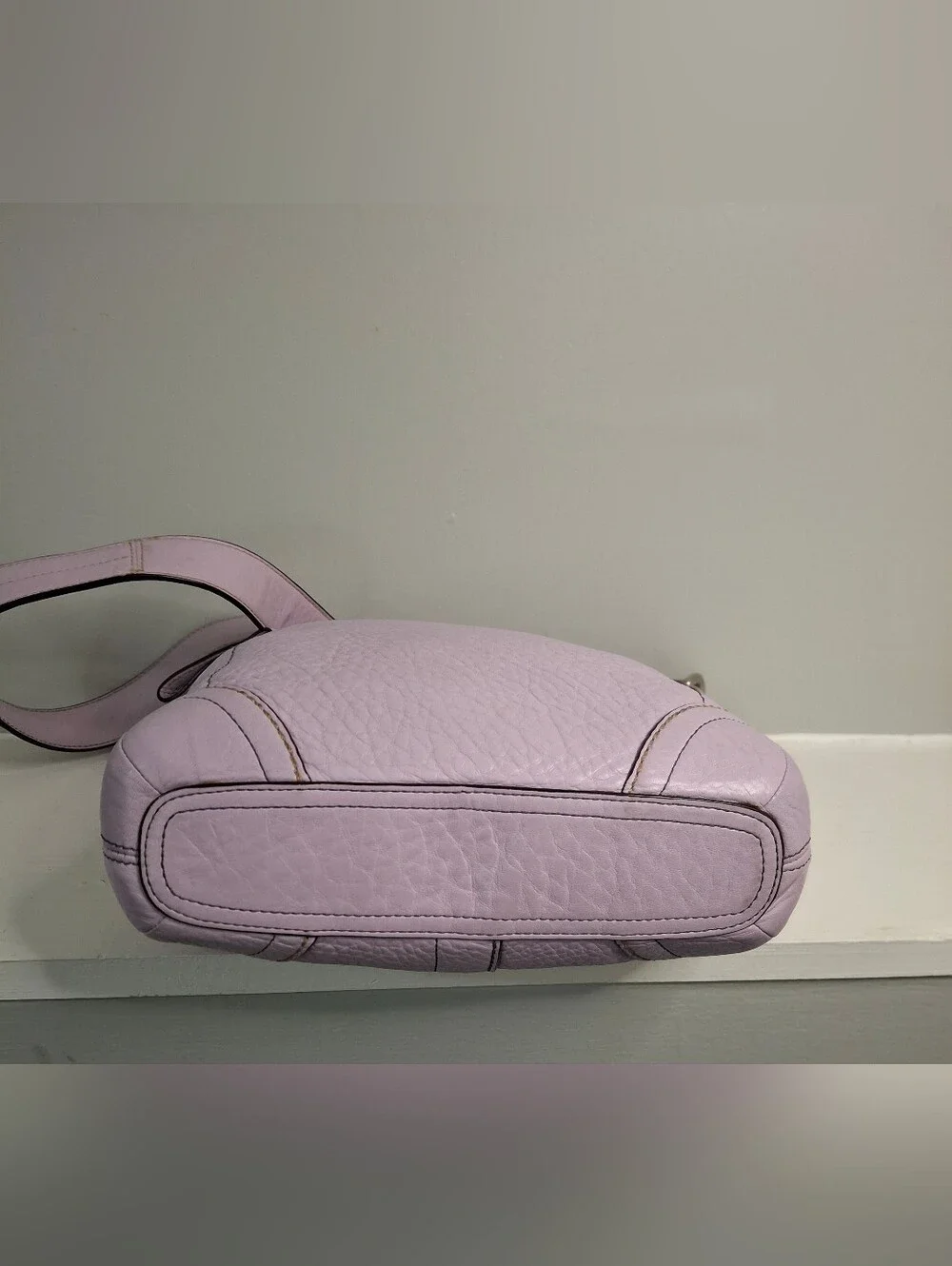 Coach Lavender Pebbled Leather Crossbody Shoulder Bag 2008 Y2K - Picture 4 of 8
